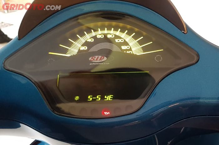 Layar speedometer motor Vespa Sprint 150