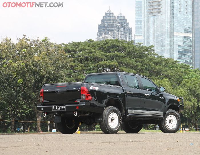 Modifikasi Toyota Hilux Revo