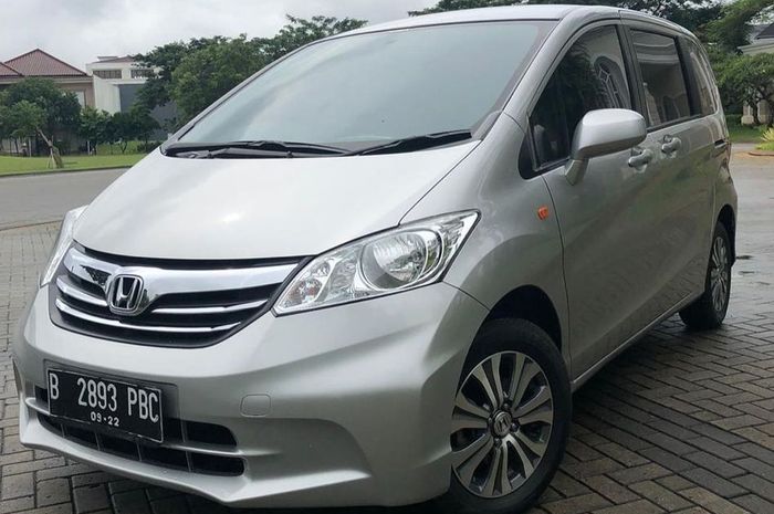 Harga Honda Freed 2012 bekas