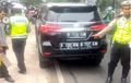 Polri Klarifikasi, Toyota Fortuner Dengan Tiga Pelat Nomor Bukan Milik Sekretariat Militer Presiden