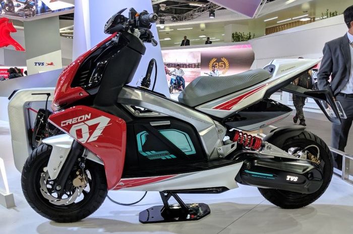 Tampilan dari samping kiri concept bike TVS Creon pada ajang Auto Expo 2018