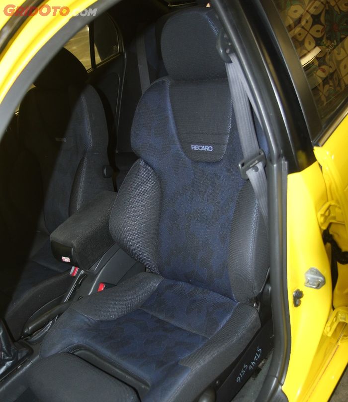 Jok Recaro OEM Caldina GT-Four tenteng langsung dari seberang