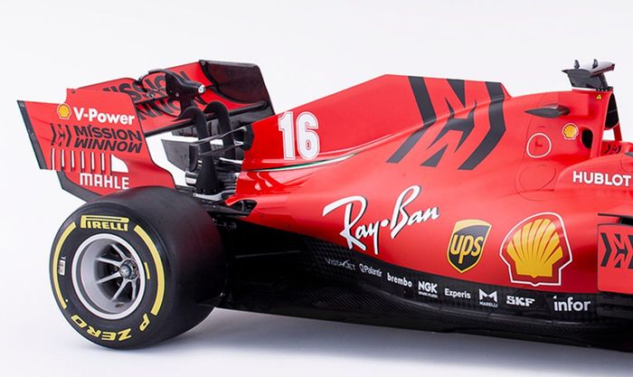 Bagian belakang mobil Ferrari SF1000
