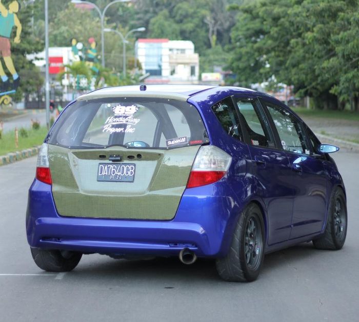 Tongkrongan ganteng Honda Jaz GE8