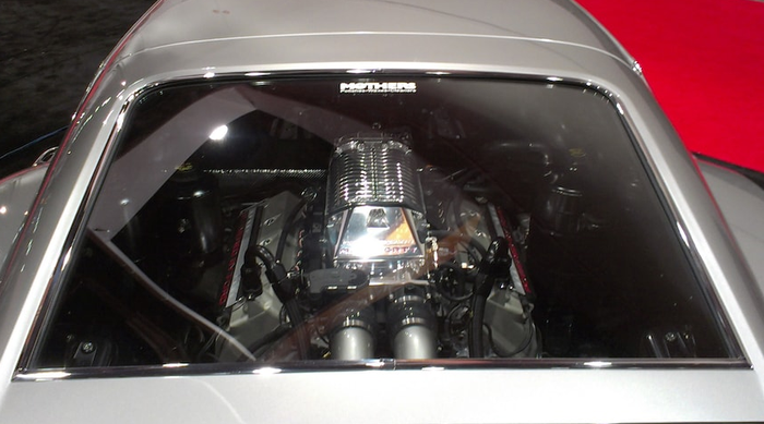 Ford Mustang berjuluk Mach 40 memiliki jantung pacu di bagian tengah atau mid-engine