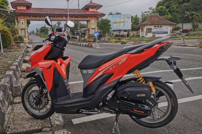 Honda Vario 125 dimodif simpel tapi deretan aksesorinya berkelas.