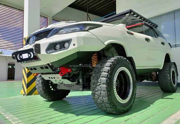 Toyota Fortuner modifan Hamer fokus upgrade kaki-kaki dan penampilan